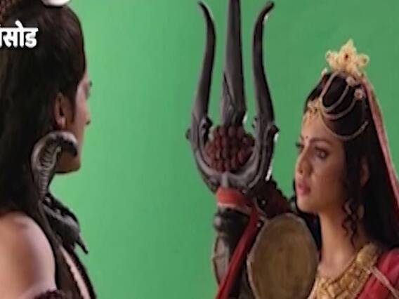 Actress Akanksha Puri resolves fight with Malkhan Singh 