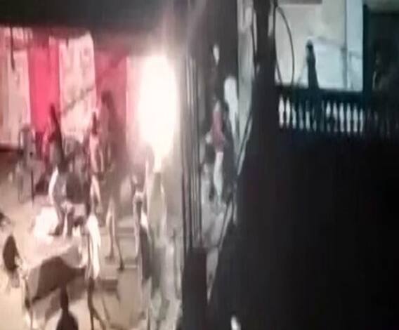 বেঙ্গালুরুতে কোয়ারেন্টিন সেন্টারে নিয়ে যাওয়ার সময় উত্তেজনা, গ্রেফতার ৫৪