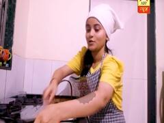 Naati Pinky cooks fried rice during lockdown