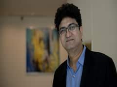 Han Ghar Mein Rahega Desh, Prasoon Joshi pens down poem on lockdown