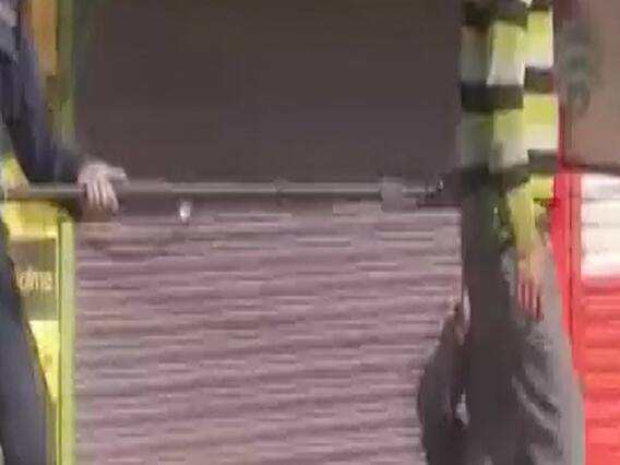 Lockdown का उल्लंघन करने वालों की काठमांडू पुलिस कर रही 'सोशल डिस्टेंसिंग गिरफ्तारी', देखिए