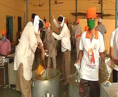 Coronavirus | जुहूच्या सुखमनी गुरुद्वाऱ्याकडून अत्यावश्यक सेवेतील लोकांना जेवणाची सोय