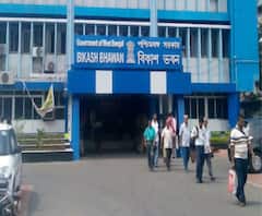 লকডাউন পর্বে নেওয়া যাবে না বর্ধিত ফি, বেসরকারি স্কুলের অধ্যক্ষদের কড়া চিঠি স্কুল শিক্ষা সচিবের