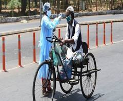 আরামবাগে বাজারে ঢোকার আগে থার্মাল স্ক্রিনিং 