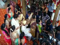 Lockdown rules different for common and VVIP people? | Ghanti Bajao