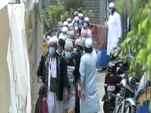 Markaz attendees in quarantine misbehave with staffers | Namaste Bharat(02.04.2020)