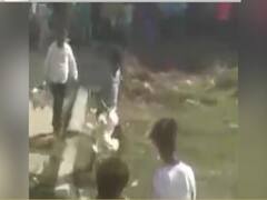 Free में मुर्गा लेने की मची लूट, यूपी के फतेहपुर में Lockdown की उड़ी धज्जियां