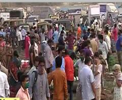 Lockdown 2 | मुंबईत वांद्रेतील बीकेसी मैदानात भाजी खरेदीसाठी तुफान गर्दी, तोंडाला मास्कही नाही