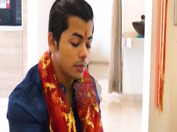 Navratri 2020: Siddharth Nigam performs rituals at home with family