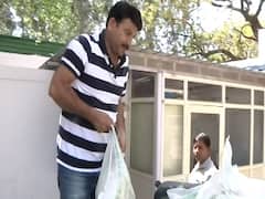 जरूरतमंद लोगों के घर तक राशन भेज रहे Manoj Tiwari, बताया दूसरे राज्यों से भी आ रहे मैसेज 