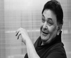 Rishi Kapoor Cremated | अभिनेते ऋषी कपूर यांच्यावर अंत्यसंस्कार, करिना, सैफ, अभिषेक निरोपासाठी स्मशानभूमीत