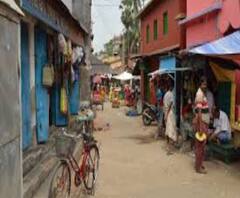 হাওড়ার কয়েকটি ওয়ার্ড এবং উত্তর হাওড়াকে রেড জোন হিসেবে ঘোষণার পর বাজারগুলিতে শুরু পুলিশি তৎপরতা 