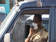 UP police turn into a friend in need amid Coronavirus outbreak