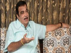 Nitin Gadkari के जन्मदिन पर BJP कार्यकर्ताओं ने बांटी PPE किट 