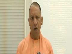 CM Yogi लखनऊ के Ram Manohar Lohia अस्पताल का निरीक्षण करने पहुंचे