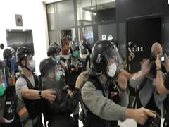 China: People protest against the government amid COVID-19 outbreak | Ghanti Bajao