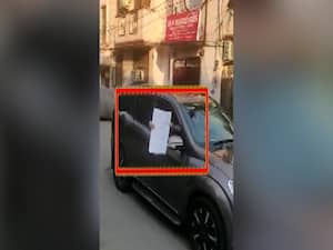 Did a family pay respects to Corona victim via 'car circumambulation'? | Sacchai Ka Sensex (11.05.2020)