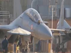 Breaking News : Ladakh में China के Helicopter के जवाब में Indian Air force ने उड़ाए Sukhoi | ABP News Hindi 