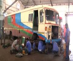 Lockdown 4.0 | 'लालपरी'मधून आता मालवाहतूक, लॉकडाऊनमुळे आणि कोरोनामुळे बदलली एसटी