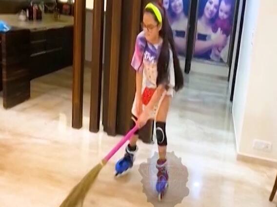 Ruhanika Dhawan helps her mother during lockdown