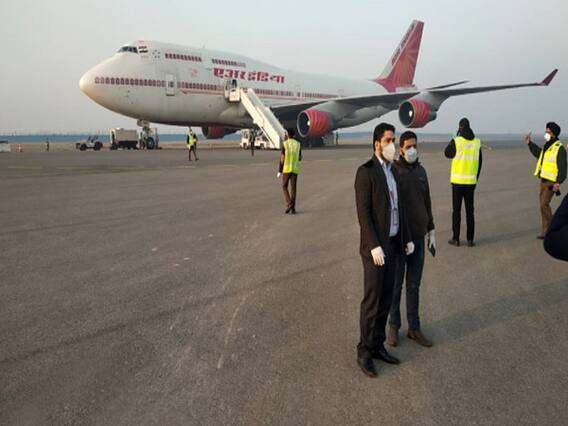 विमान सेवा शुरू होने के बाद मिलने लगे कोरोना संक्रमित, सरकार की नीतियों पर उठ रहे सवाल