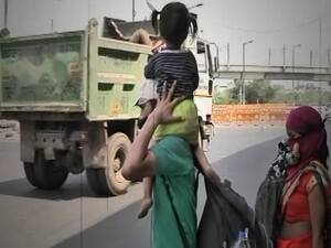 Migrant labourers demand govt to send them home | Ghanti Bajao