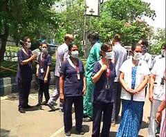 করোনা আবহে রাজ্যের বেসরকারি হাসপাতাল থেকে ১৮৫ নার্সকে ফেরাল মণিপুর, আরও খবর দেখুন 'হেডলাইনস'-এ