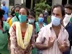 સ્ટાફને યોગ્ય સુરક્ષા ન મળતા અને ટેસ્ટ ન કરાતા ગુજરાત કેન્સર સોસાયટીના સ્ટાફનો હંગામો, જુઓ વીડિયો