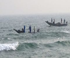 দক্ষিণ ২৪ পরগনা: শক্তি বাড়াচ্ছে ঘূর্ণিঝড় আমপান, মৎস্যজীবীদের সতর্ক করতে প্রচার প্রশাসনের 