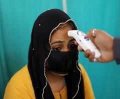 করোনায় রাজ্যে মৃত ৪৮, মুখ্যমন্ত্রী-রাজ্যপাল তরজা-- সকালের হেডলাইন‍্‍স