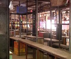 Lockdown 4.0 | दादरच्या फुल मार्केटमध्ये शुकशुकाट; 2 महिन्यांपासून फुल विक्रेत्यांची कमाई शून्य