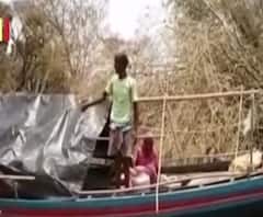 উমপুন: ঝড়ের দাপটে কুলতলিতে ভাঙল বাঁধ, ভিটে হারিয়ে আশ্রয় এখন নৌকা 