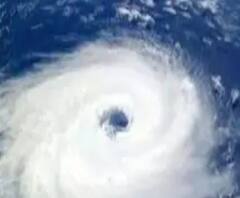  বাড়ছে হাওয়ার বেগ, শুরু হয়েছে বৃষ্টি, ক্রমেই এগিয়ে আসছে আমপান 