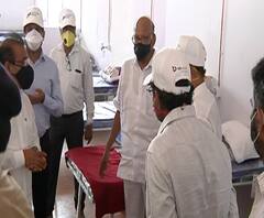 BKC Corona Hospital | वांद्रे-कुर्ला संकुलातील कोरोना रुग्णालयाची आरोग्यमंत्री राजेश टोपे आणि शरद पवारांकडून पाहणी 