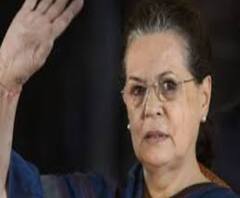 স্বাধীনতার পর থেকে পরিযায়ী শ্রমিকদের এমন হাল দেখেনি দেশ, সব দেখেও চোখবুজে আছে কেন্দ্র, মন্তব্য সনিয়ার