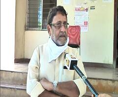 Nawab Malik on Migrants | महाराष्ट्रातील मजुरांना परत घेण्यास यूपी सरकारची आडकाठी, अल्पसंख्यांक मंत्री नवाब मलिक यांचा यूपी सरकारवर आरोप