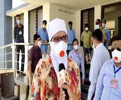 Varsha Gaikwad on School Fee | जादा फी घेणाऱ्या शाळांवर कारवाई : शिक्षणमंत्री वर्षा गायकवाड 