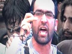 J&K: After the encounter, stones pelted at security forces | Master Stroke