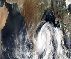 কাল বিকেল থেকে সন্ধের মধ্যে রাজ্যে আছড়ে পড়বে সুপার সাইক্লোন আমপান 