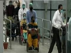 Mission Vande Bharat: कोरोना संकट के बीच एयर इंडिया के स्पेशल विमान से शारजाह से लखनऊ पहुंचे भारतीय 