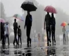 উত্তর দিনাজপুরের রায়গঞ্জে বজ্রবিদ্যুৎ সহ বৃষ্টি