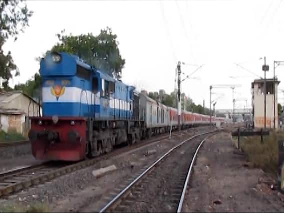 Jharkhand: मजदूरों के बाद lockdown में फंसे छात्रों के साथ special train रवाना 