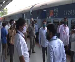 मिरजहून 1085 मजुरांची विशेष रेल्वे उत्तर प्रदेशला रवाना; तिकिटाचा खर्च विश्वजीत कदम यांनी उचलला