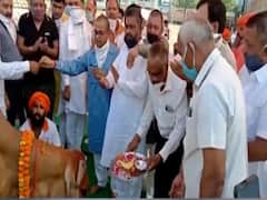 Haryana: हिसार में BJP MLA ने तोड़ा Lockdown का नियम