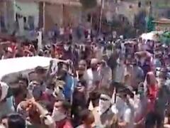 સુરતઃ કામદારોને મોકલવામાં ટ્રેનની ટિકિટની કાળાબજારી થતી હોવાનો આરોપ, જુઓ વીડિયો