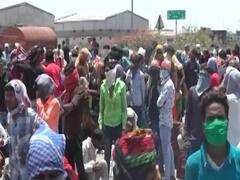 Over 5000 workers gather at MP's Jhabua without safety measures 