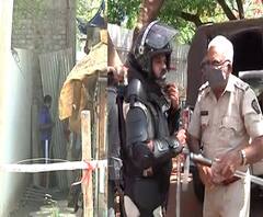 Nashik Leopard | नाशिकच्या कॉलेज रोडवर बिबट्याचा वावर, वनविभाग, पोलिस घटनास्थळी