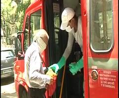 Lockdown | गरजूंची भूक भागवणारे 'देवदूत'; मिलिंद पांचाळ, रुबिन मॅसेकरहॅन्स यांचं गरजूंना जेवण वाटप