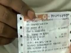 સુરતમાં રેલવે ટિકિટના નામે ઉઘાડી લૂંટ, ઓડિશા જનાર કામદારો પાસે વધુ રૂપિયા વસૂલ્યા હોવાનો આરોપ