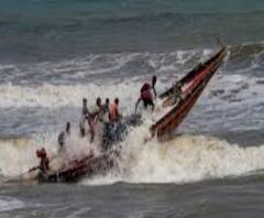একঝলকে: ধেয়ে আসছে আমপান, সমুদ্র সৈকতে ঘূর্ণিঝড় মোকাবিলার প্রস্তুতি, মাইকে প্রচার 